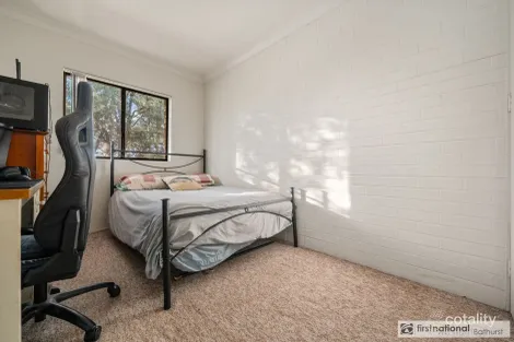 Property photo of 14/55 Piper Street Bathurst NSW 2795