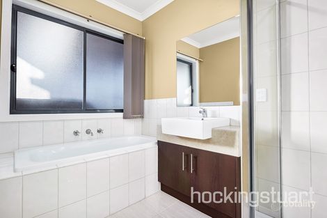Property photo of 22 Bush Street Manor Lakes VIC 3024