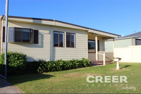 1 Kurraka St, Whitebridge, NSW 2290