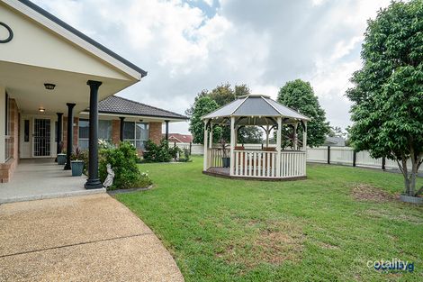 18 Gundaroo Cct, Maryland, NSW 2287