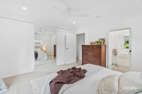 Property photo of 8 Mangosteen Close Smithfield QLD 4878