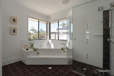 Property photo of 30 The Avenue Windaroo QLD 4207