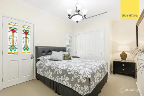 Property photo of 17 Stonecutters Drive Colebee NSW 2761