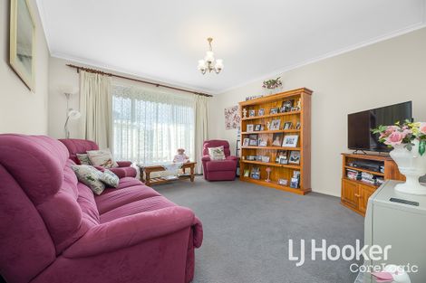 Property photo of 17 Deveney Street Pakenham VIC 3810