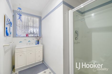 Property photo of 17 Deveney Street Pakenham VIC 3810