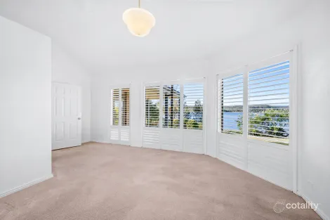Property photo of 30 Sunny Waters Road Kincumber NSW 2251