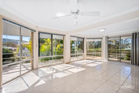Property photo of 30 Sunny Waters Road Kincumber NSW 2251