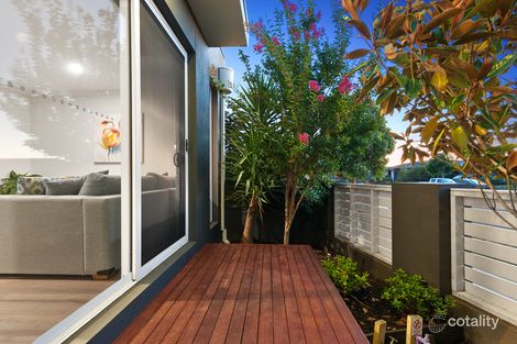 Property photo of 98 Henry Road Pakenham VIC 3810