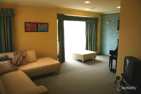 Property photo of 11 Casuarina Close Mornington VIC 3931