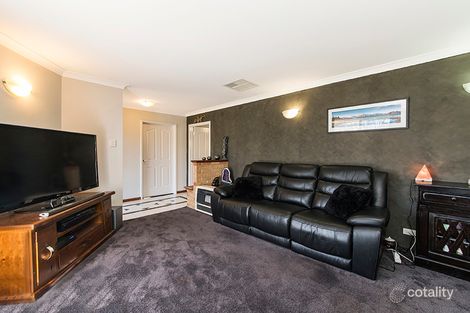 Property photo of 6 Wiluna Court Gosnells WA 6110