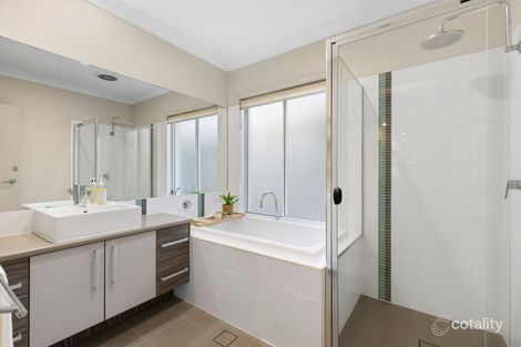 Property photo of 4 Red Gum Crescent Wakerley QLD 4154