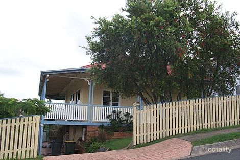 32 Yarradale St, Newmarket, QLD 4051