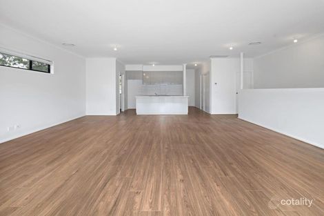 Property photo of 33 Lucia Crescent Mount Clear VIC 3350