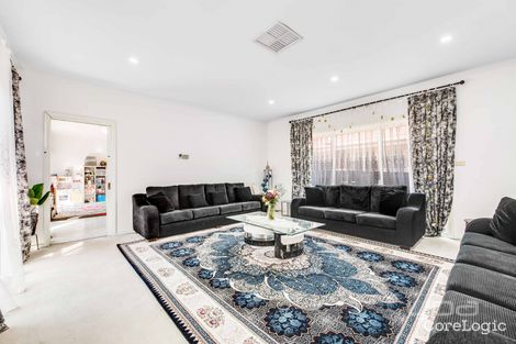 Property photo of 22 Golden Ash Court Meadow Heights VIC 3048