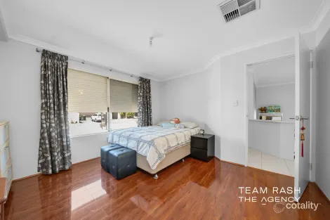 Property photo of 26 Yarrow Drive Bennett Springs WA 6063