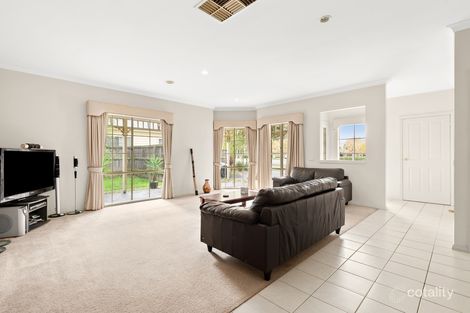 Property photo of 11 Colonial Way Pakenham VIC 3810