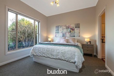 Property photo of 1 Vista Court Black Hill VIC 3350