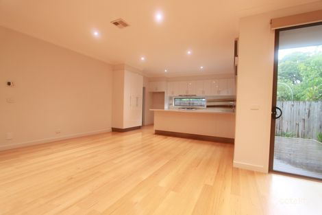 Property photo of 2/22 Sumersett Avenue Oakleigh South VIC 3167