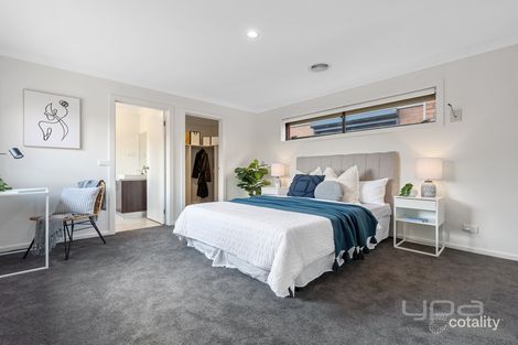 Property photo of 76 Chanticleer Avenue Harkness VIC 3337