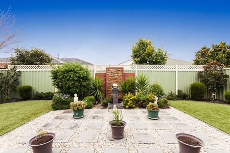 30 Dalkeith Dr, Point Cook, VIC 3030