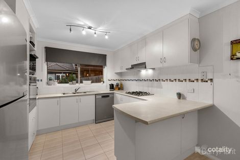Property photo of 8 Christopher Close Pakenham VIC 3810