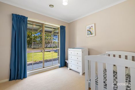 Property photo of 6 Samantha Court Gisborne VIC 3437