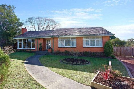Property photo of 1 Kaneira Avenue Croydon VIC 3136