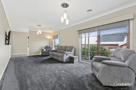 Property photo of 4 Tunbury Court Highton VIC 3216