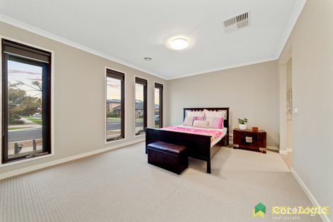 Property photo of 6 Springwood Terrace Manor Lakes VIC 3024