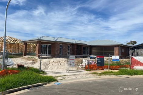 16 Cuneo Pl, Thirlmere, NSW 2572