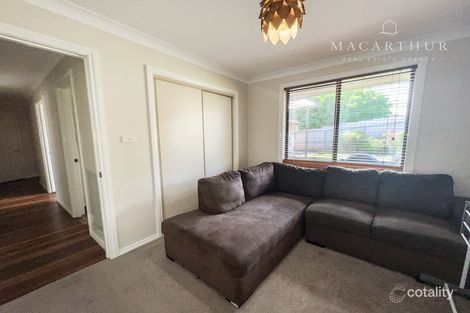 Property photo of 40 Bourkelands Drive Bourkelands NSW 2650