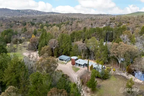 Property photo of 11 Cooper Road Wamboin NSW 2620