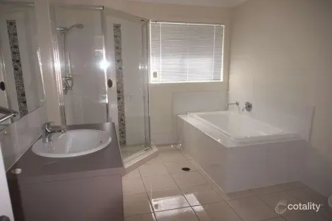 Property photo of 20 McCarthy Crescent Goodna QLD 4300