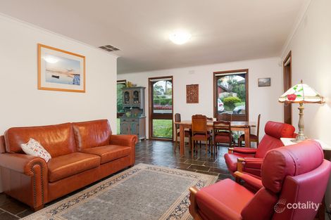 Property photo of 10 Pine Tree Close Croydon VIC 3136