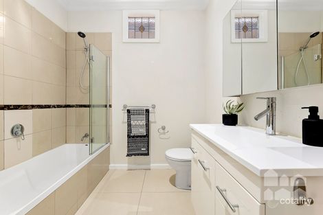 Property photo of 17 Gamon Street Seddon VIC 3011