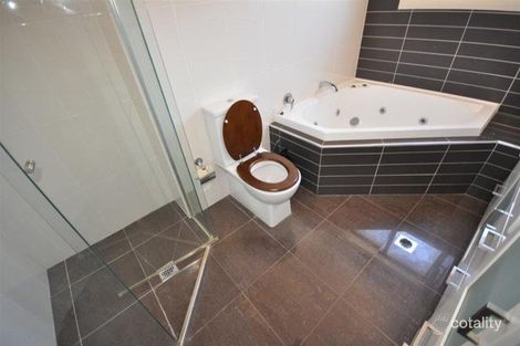 Property photo of 32 Holroyd Road Merrylands NSW 2160