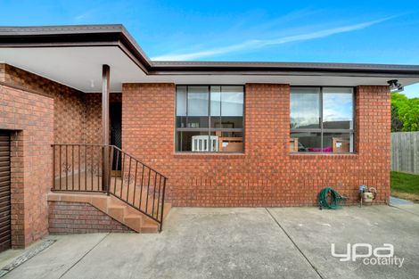 Property photo of 2/58 Pinnaroo Circuit Meadow Heights VIC 3048