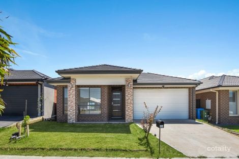 66 Yeungroon Bvd, Clyde North, VIC 3978