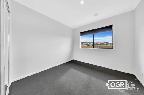 Property photo of 4 Mallow Street Wallan VIC 3756