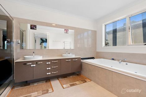 Property photo of 13 Glider Street Mount Duneed VIC 3217