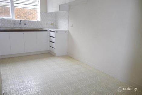 Property photo of 2/24 Holroyd Avenue St Kilda East VIC 3183