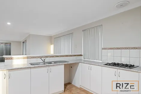 Property photo of 3 Lyndavale Loop Carramar WA 6031