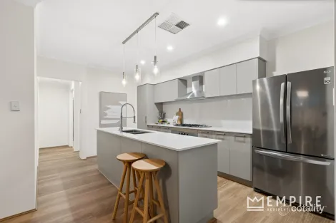 10a Dearle St, Hamilton Hill, WA 6163