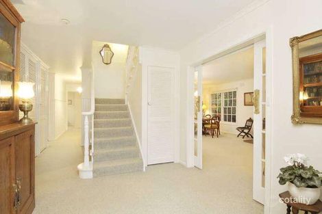 Property photo of 2 Robert Court Viewbank VIC 3084