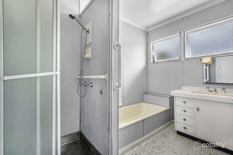 Property photo of 39 Herswell Avenue Wynnum West QLD 4178