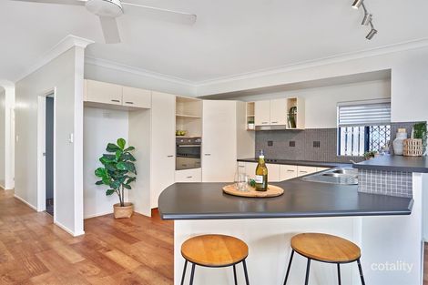 Property photo of 2 Whela Close Bentley Park QLD 4869