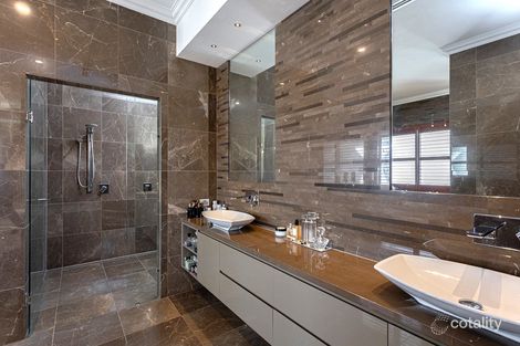 Property photo of 15 Lee-Steere Drive Mariginiup WA 6078
