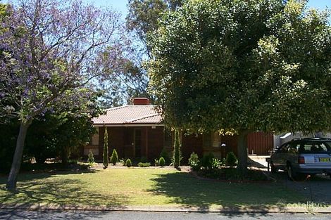 3 Selsdon Rd, Camillo, WA 6111