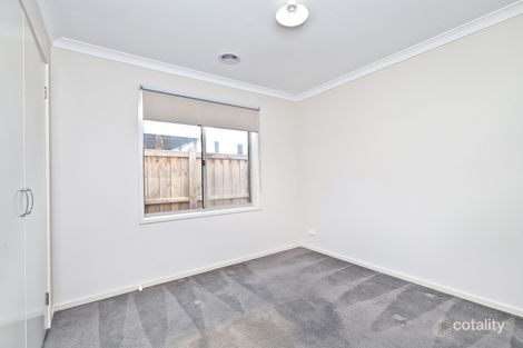 Property photo of 5 Galibier Parade Fraser Rise VIC 3336