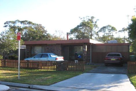 15 Bundilla Pde, Berkeley Vale, NSW 2261